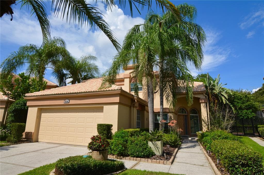 9336 FAIRWAY LAKES COURT