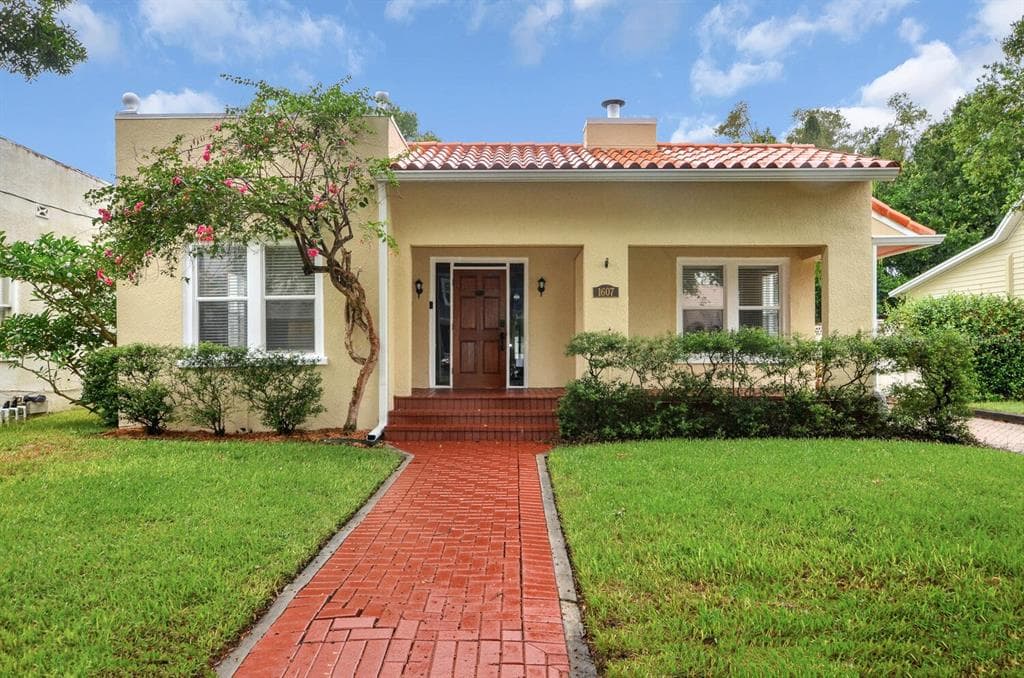 1607 S ARRAWANA AVENUE TAMPA, FL 33629