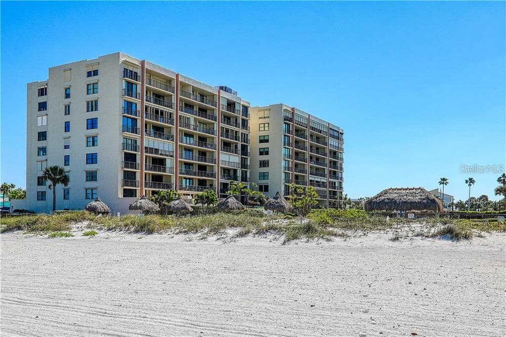 1400 GULF BOULEVARD UNIT 201 CLEARWATER BEACH, FL 33767