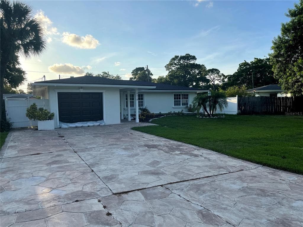 4518 HELENA STREET NE ST PETERSBURG, FL 33703