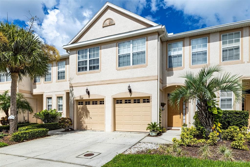 520 BLACK LION DRIVE NE ST PETERSBURG, FL 33716