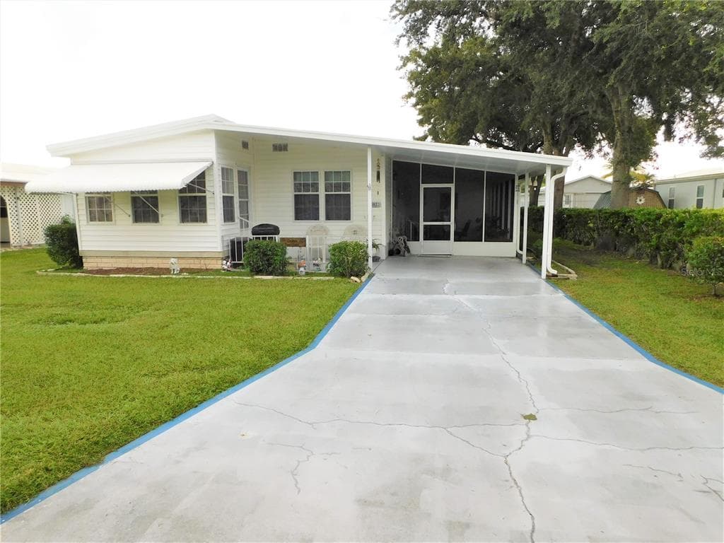 36821 KAY AVENUE ZEPHYRHILLS, FL 33542
