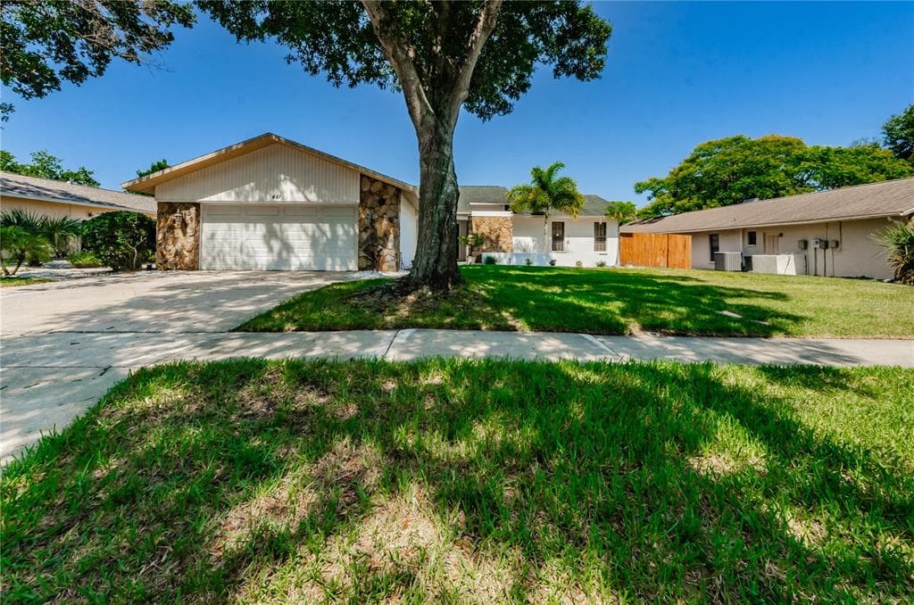 441 FERNSHIRE DRIVE PALM HARBOR, FL 34683