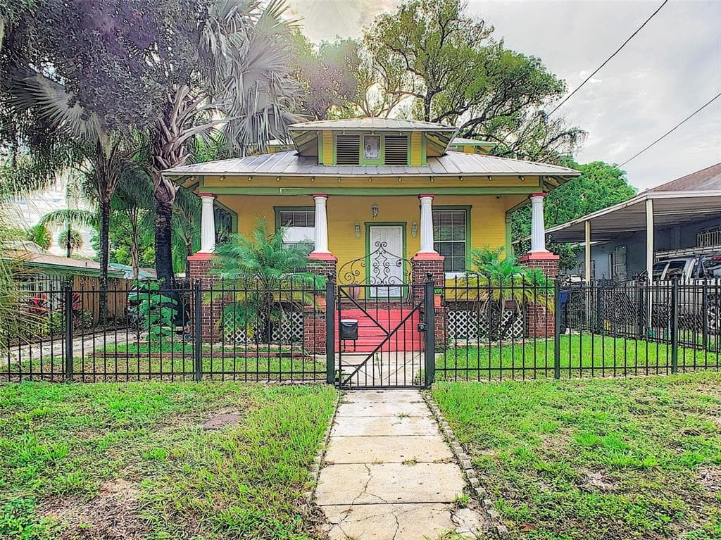 2827 N TALIAFERRO AVENUE TAMPA, FL 33602