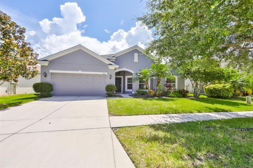1507 YALE CASTLE COURT RUSKIN, FL 33570