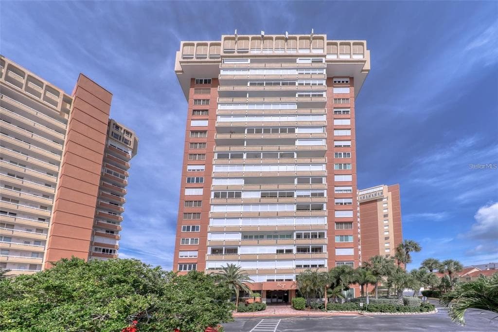 17920 GULF BOULEVARD UNIT 1606 REDINGTON SHORES, FL 33708