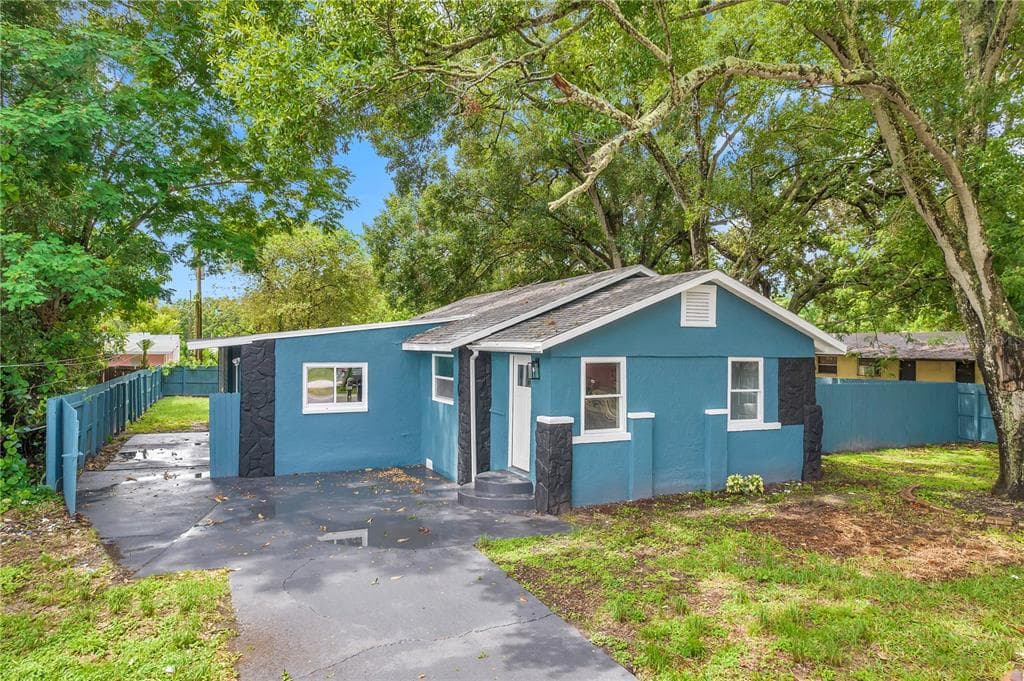 301 14TH ST W PALMETTO, FL 34221