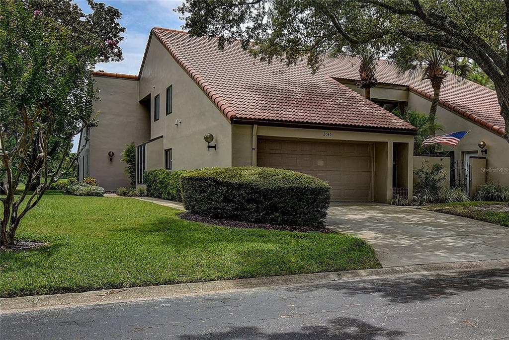 3045 BRAELOCH CIRCLE E UNIT 19 CLEARWATER, FL 33761