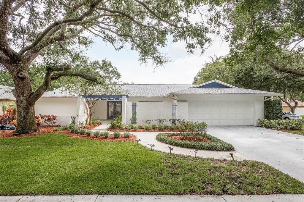 2755 WESTCHESTER DRIVE N CLEARWATER, FL 33761