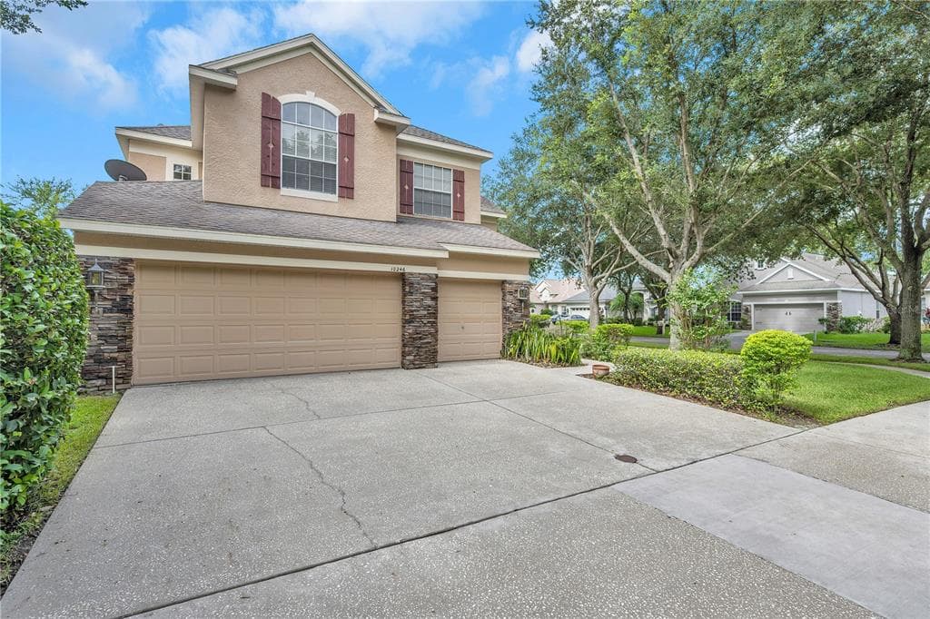 10246 EVERGREEN HILL DRIVE TAMPA, FL 33647