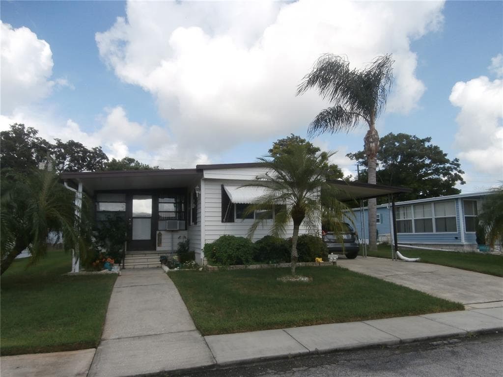 3318 LANARK DRIVE HOLIDAY, FL 34690