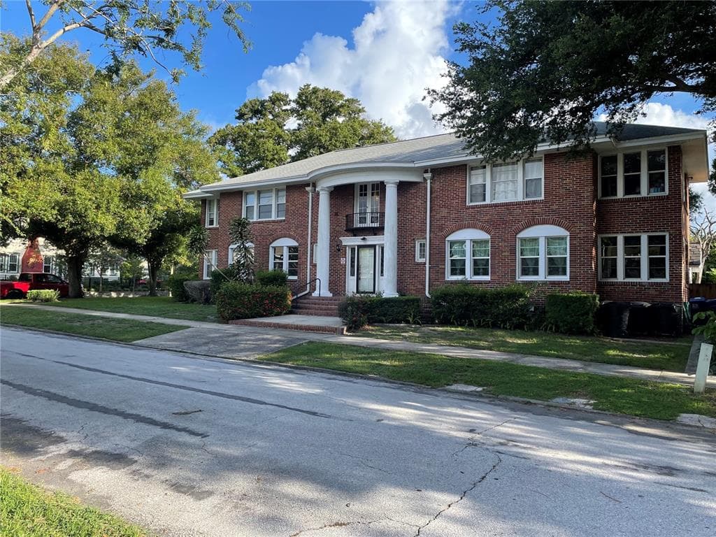 785 19TH AVENUE N UNIT 1 ST PETERSBURG, FL 33704