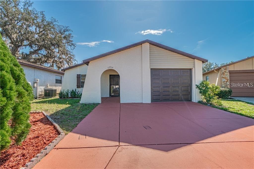 12934 KELLYWOOD CIRCLE HUDSON, FL 34669