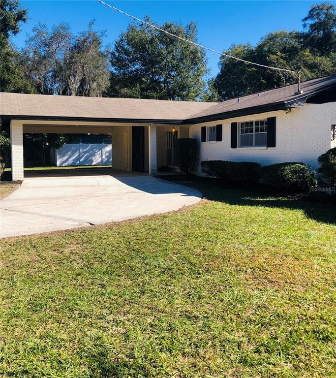 5617 OAKLAND DRIVE TAMPA, FL 33617