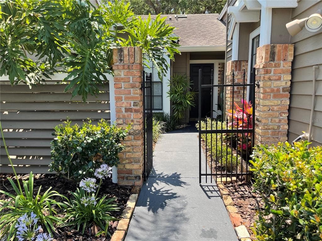 251 HUMMINGBIRD LANE LONGWOOD, FL 32779