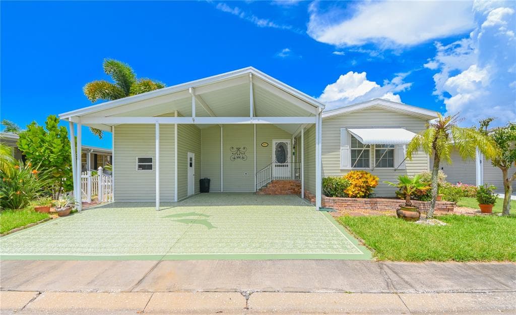 8472 FANTASIA PARK WAY RIVERVIEW, FL 33578