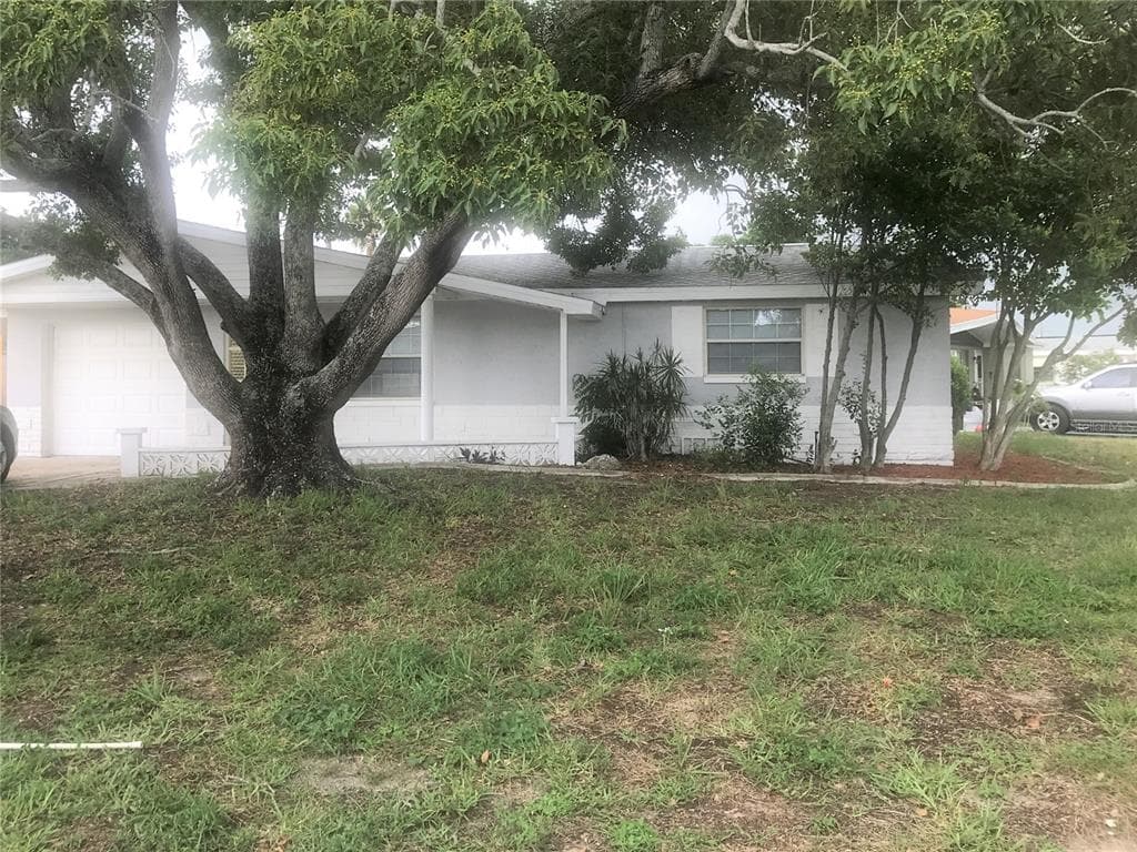 4005 CHESSWOOD DRIVE HOLIDAY, FL 34691