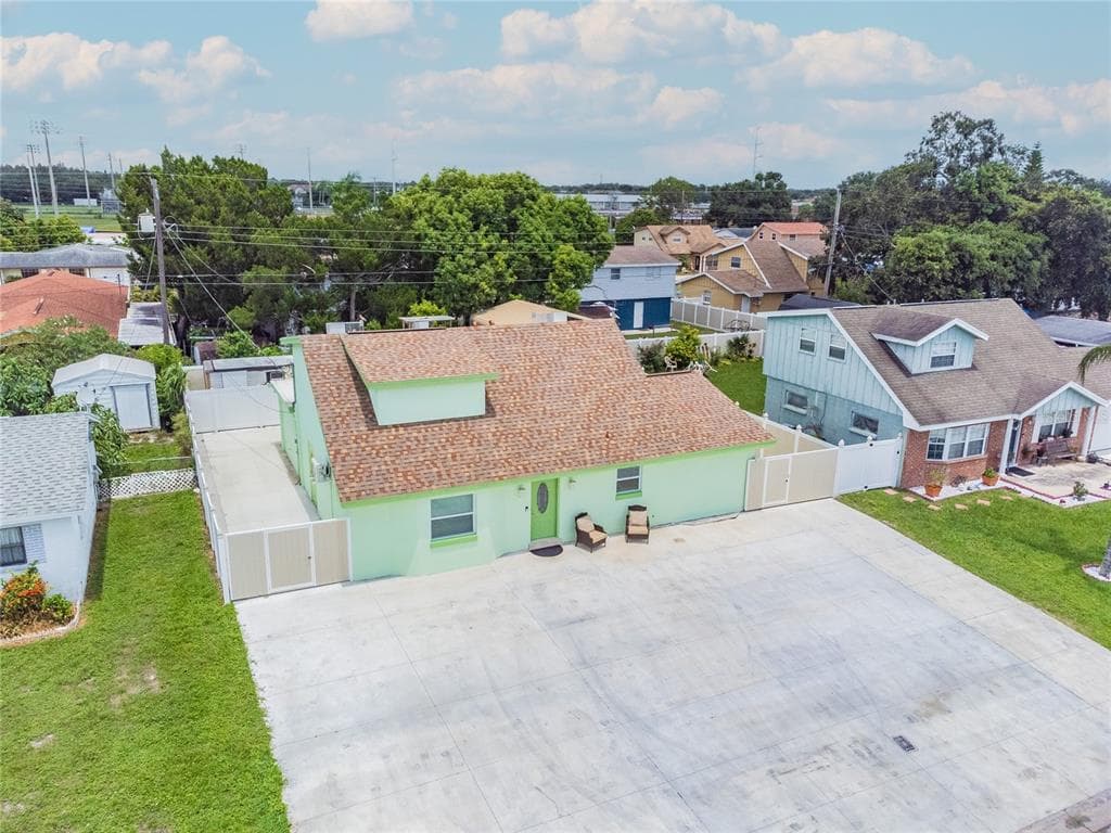4517 W HIAWATHA STREET TAMPA, FL 33614