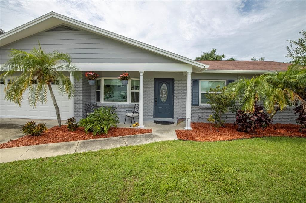 4657 BAY CREST DRIVE TAMPA, FL 33615