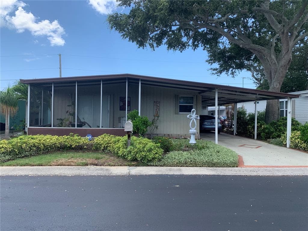 6950 46TH AVENUE N Lot #4 ST PETERSBURG, FL 33709