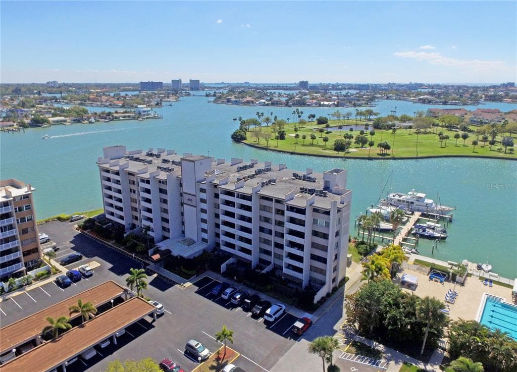 450 TREASURE ISLAND CAUSEWAY UNIT 206 TREASURE ISLAND, FL 33706