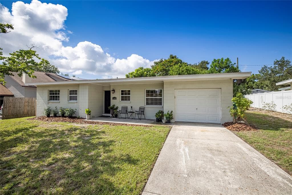 11482 77TH AVE SEMINOLE, FL 33772