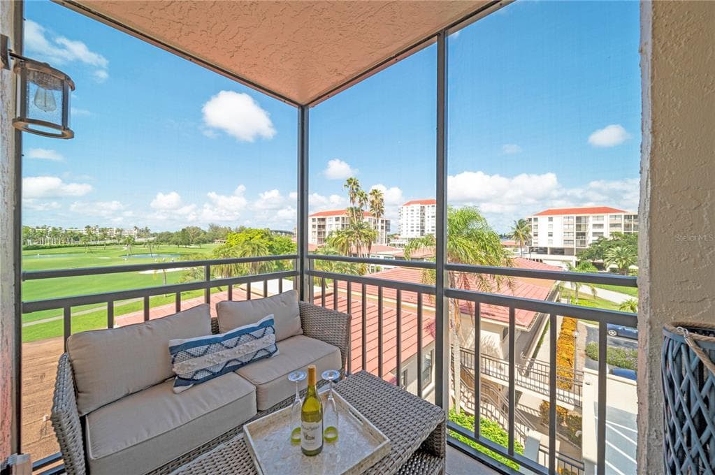 6180 SUN BOULEVARD UNIT 402 ST PETERSBURG, FL 33715