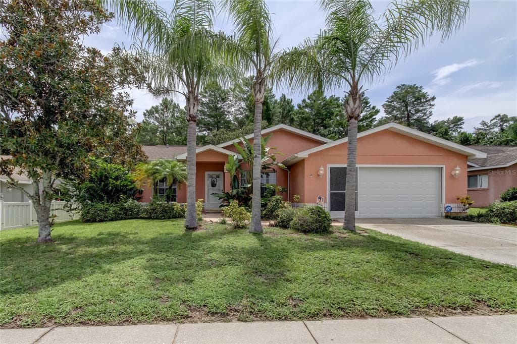 18654 WHITE PINE CIRCLE HUDSON, FL 34667