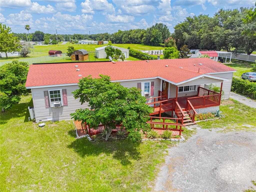 13511 COUNTY ROAD 109E-1 LADY LAKE, FL 32159