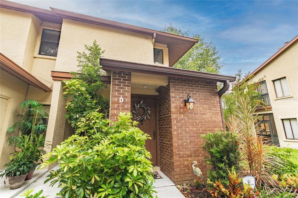 604 FAIRMONT AVENUE UNIT D SAFETY HARBOR, FL 34695