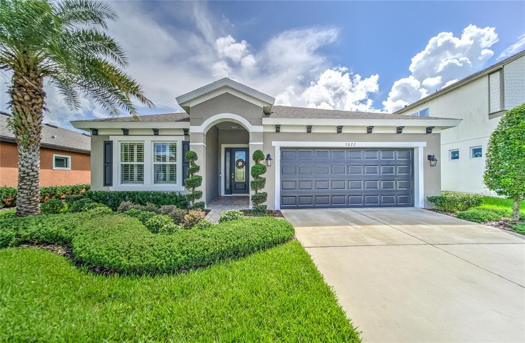 7022 OLD BENTON DRIVE APOLLO BEACH, FL 33572