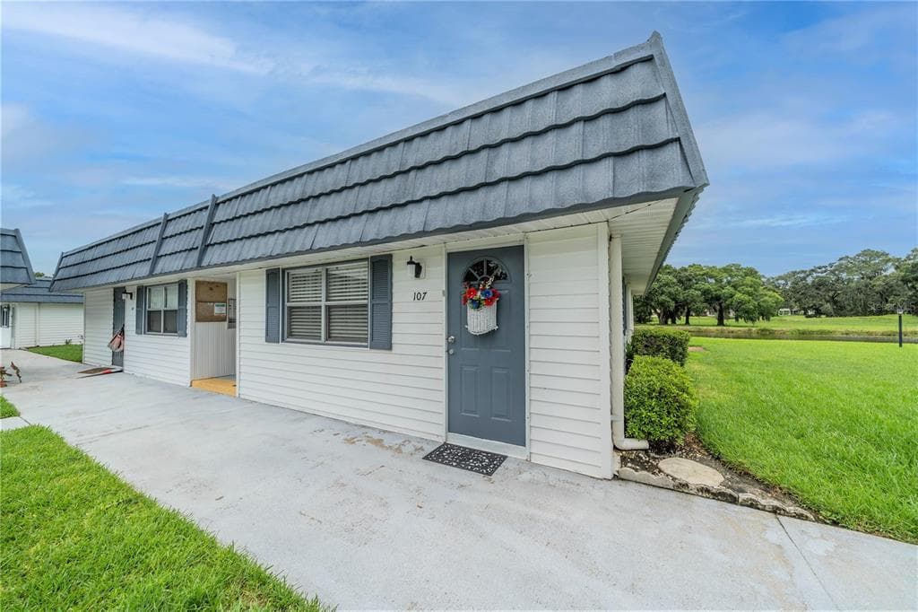 205 ANDOVER PLACE N UNIT 107