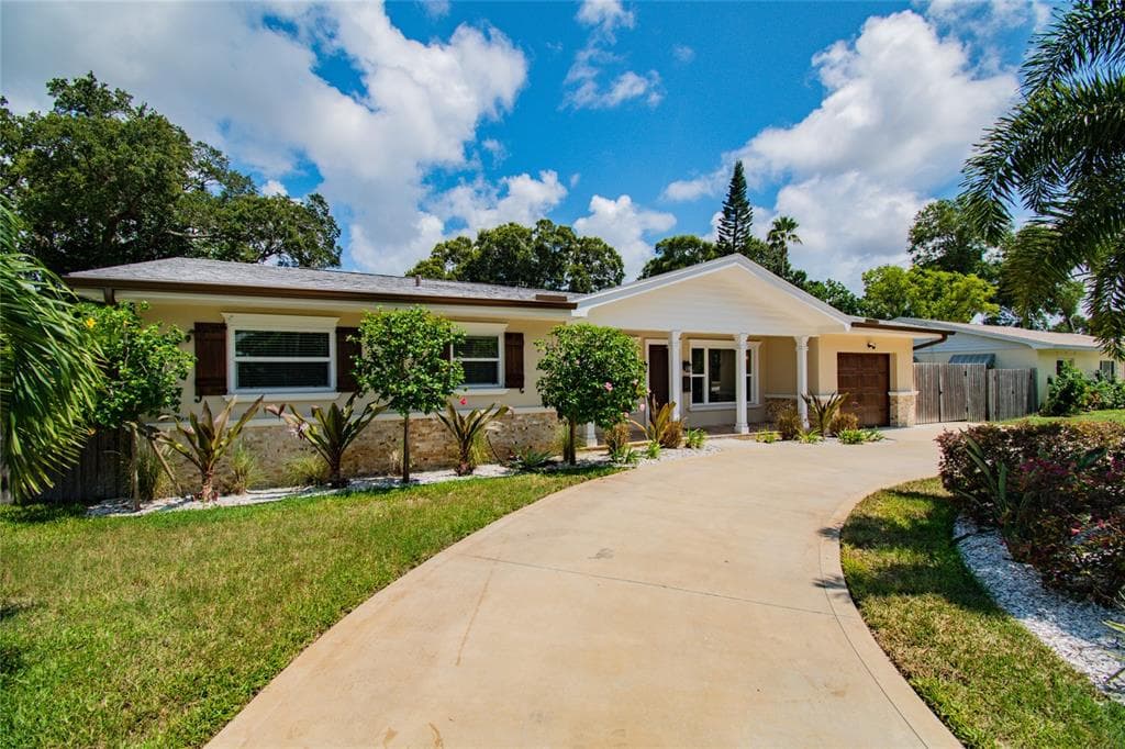 1709 INDIAN ROCKS ROAD BELLEAIR, FL 33756