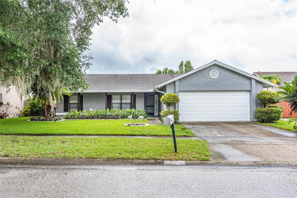 1905 BOW COURT VALRICO, FL 33594