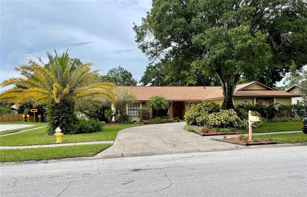 3041 OAK VIEW DRIVE