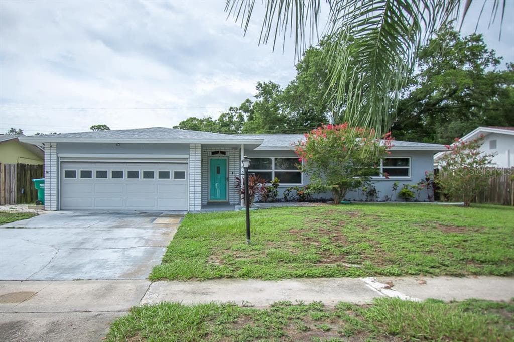 1631 FORTUNE DRIVE CLEARWATER, FL 33756