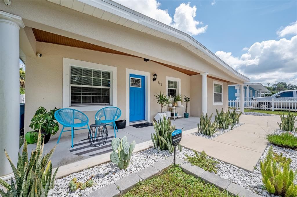 109 W KNOLLWOOD STREET TAMPA, FL 33604