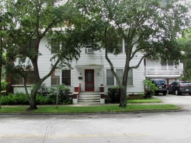 176 7TH AVENUE NE ST PETERSBURG, FL 33701
