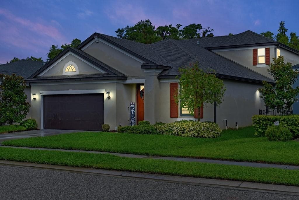 4814 ROLLING GREEN DRIVE WESLEY CHAPEL, FL 33543