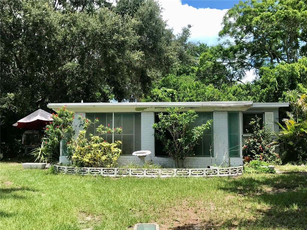 10225 115TH AVENUE LARGO, FL 33773