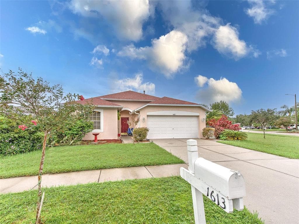 1613 OPEN FIELD LOOP BRANDON, FL 33510