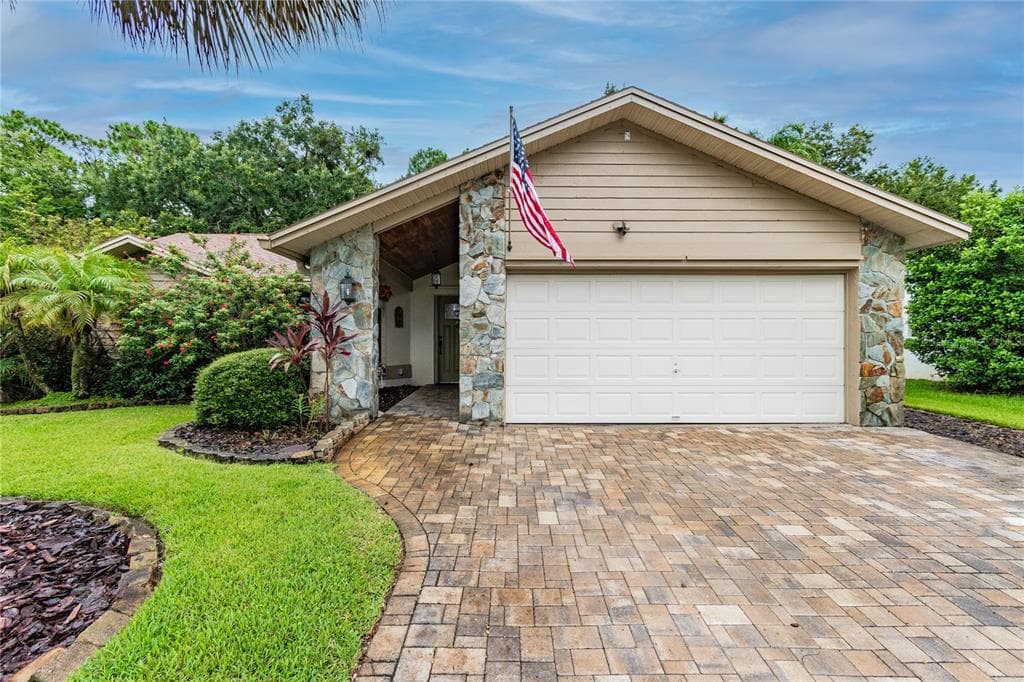 11916 STEPPINGSTONE BOULEVARD TAMPA, FL 33635