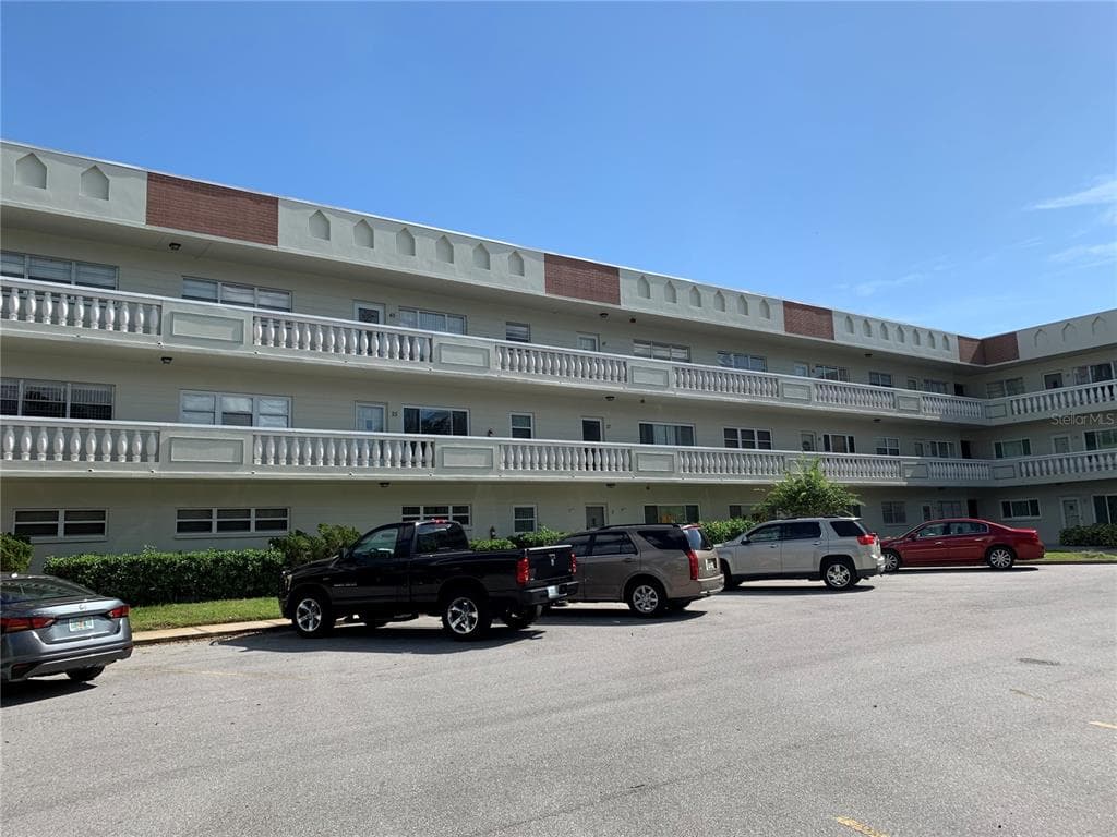 2285 NORWEGIAN DRIVE UNIT 1 CLEARWATER, FL 33763
