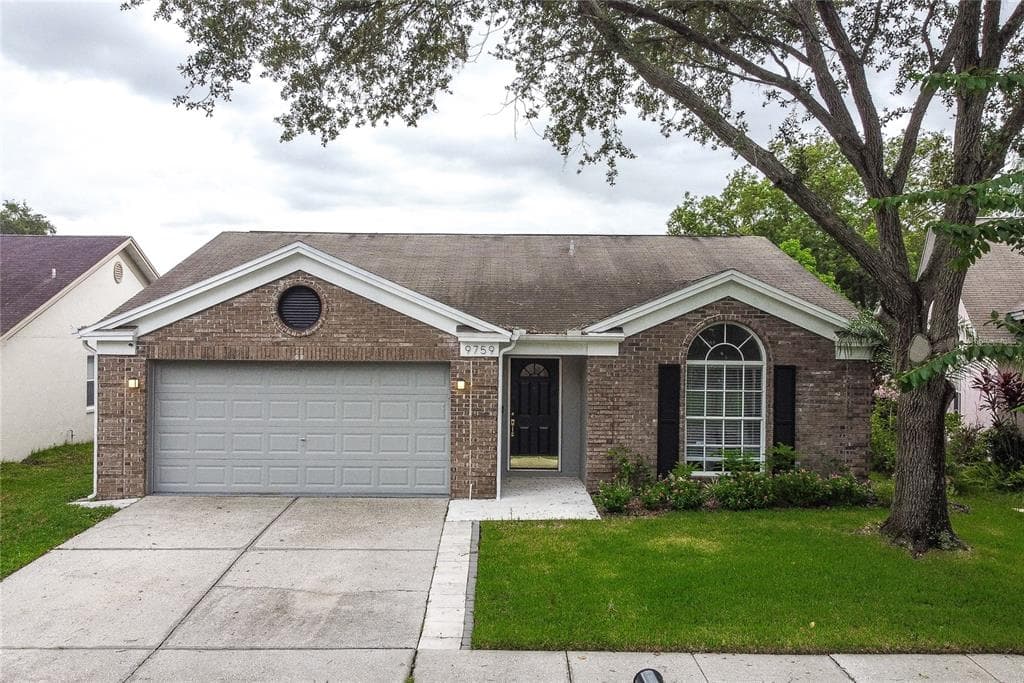 9759 FOX HOLLOW ROAD TAMPA, FL 33647