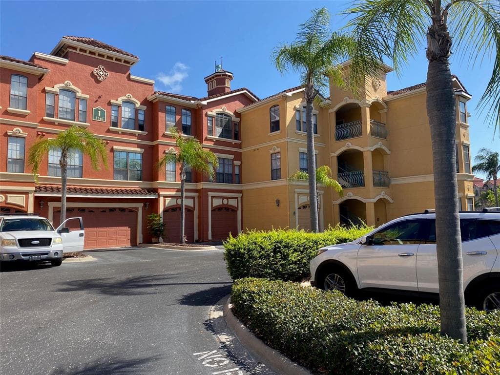 2746 VIA TIVOLI UNIT 121B CLEARWATER, FL 33764