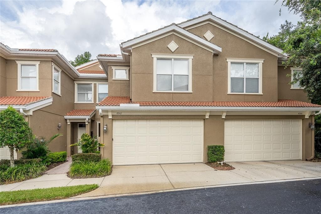 4942 ANNISTON CIRCLE TAMPA, FL 33647