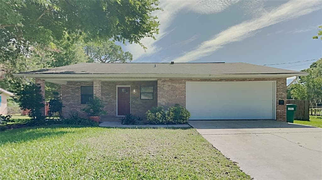 1543 CENTER AVENUE HOLLY HILL, FL 32117