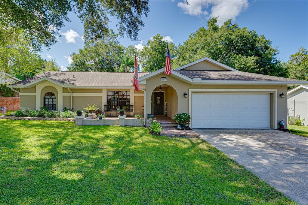 37040 MCMINN AVENUE DADE CITY, FL 33525