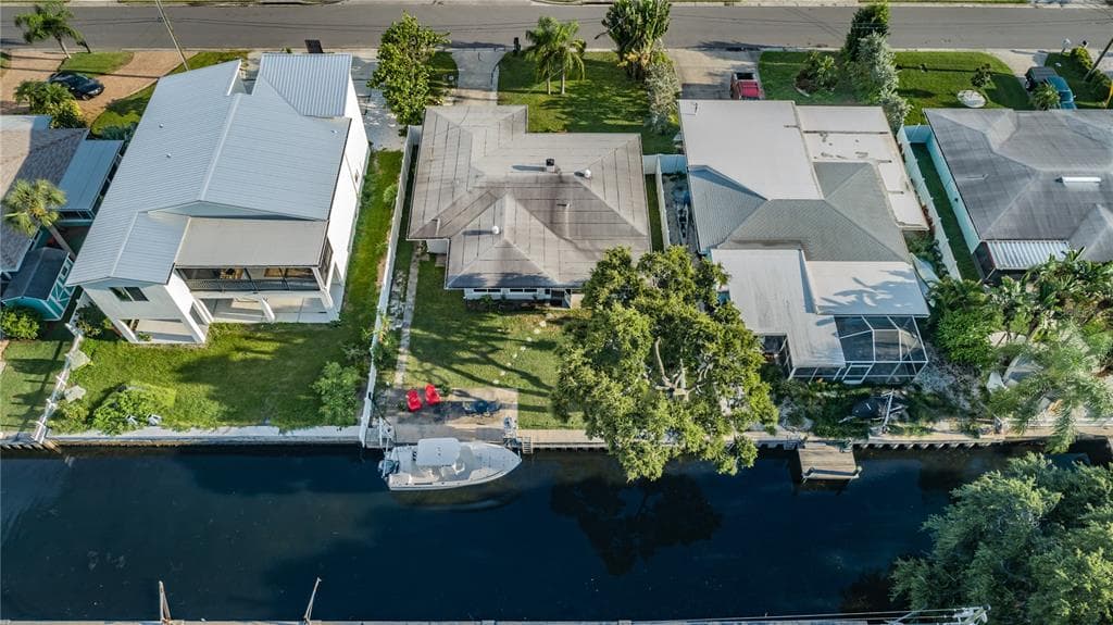 572 BAYWOOD DRIVE N DUNEDIN, FL 34698