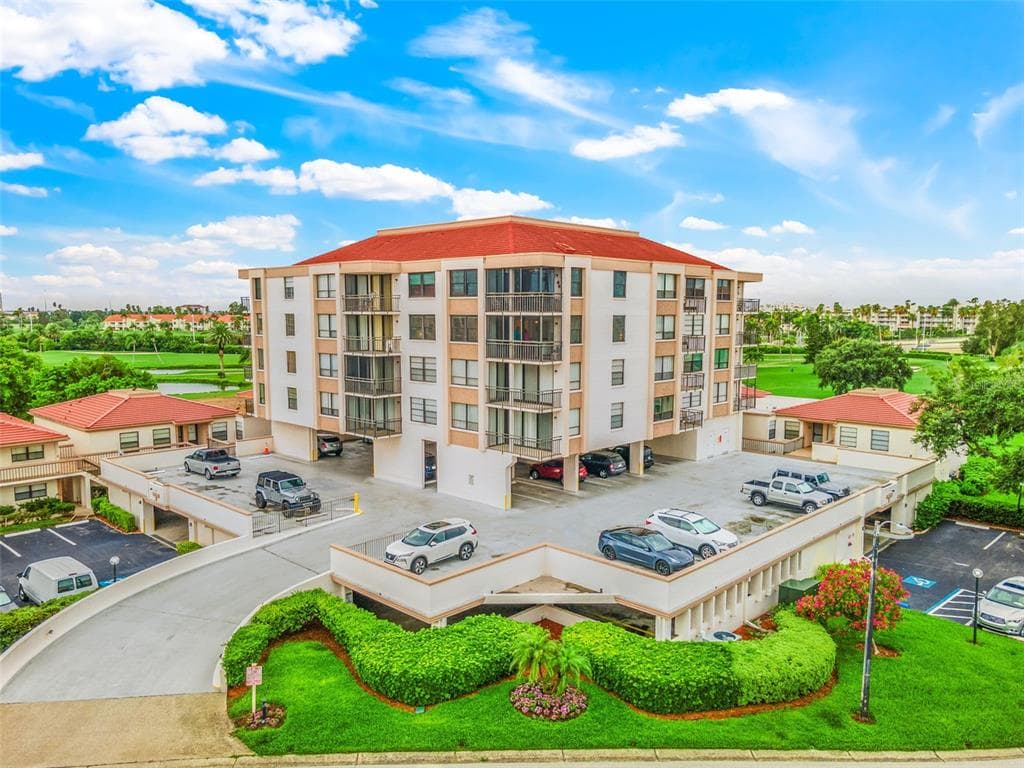 6210 SUN BOULEVARD UNIT 504 ST PETERSBURG, FL 33715